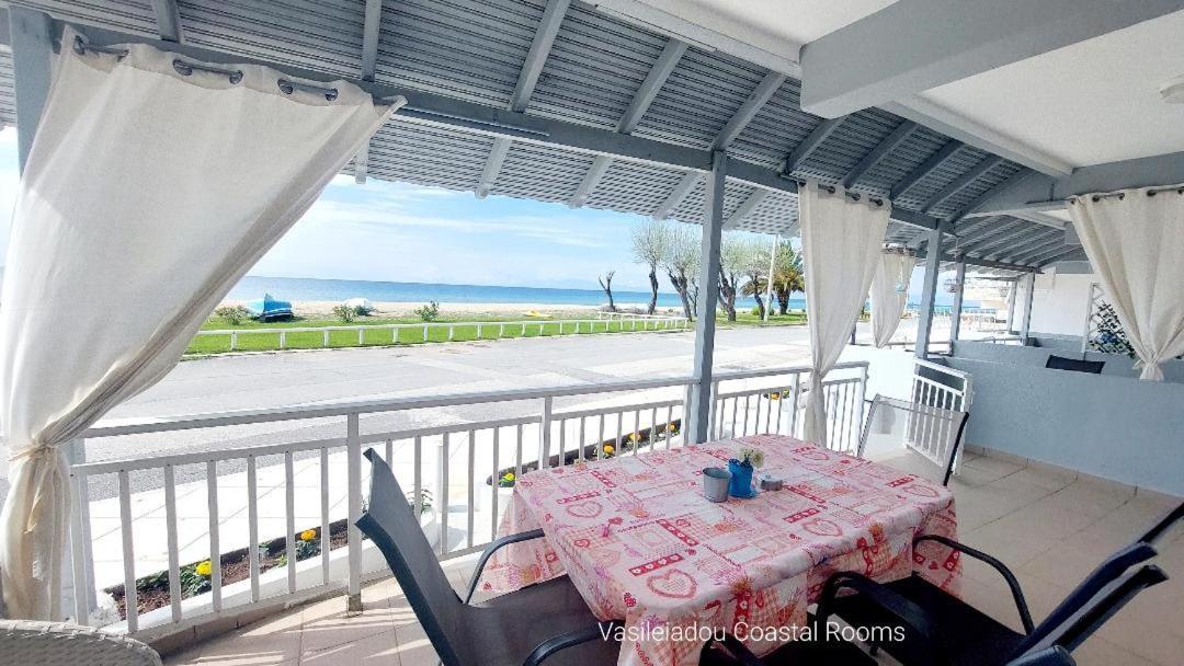 Vasileiadou Coastal Rooms Flogita Exterior photo